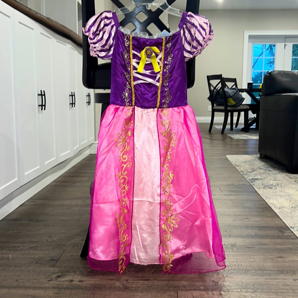 Girls purple & pink puff sleeve princess dress 150 10-12